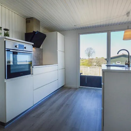 Holiday home 2 Bedroom Beautiful In Hejls