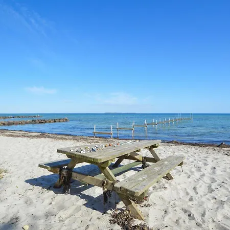 Vakantiehuis 3 Bedroom Stunning In *