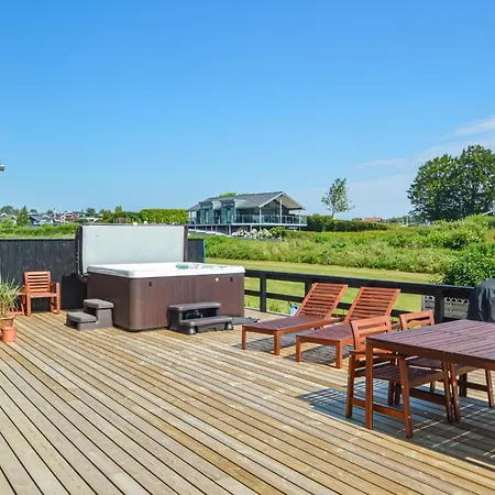 Holiday home 2 Bedroom Beautiful In Hejls