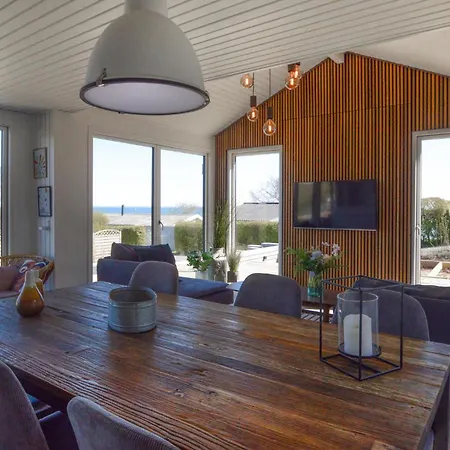 Prázdninový dům 2 Bedroom Beautiful In *