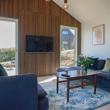 Prázdninový dům 2 Bedroom Beautiful In *